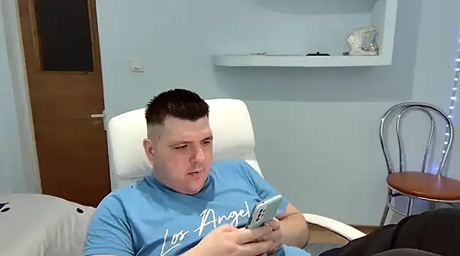 Snapshot of JasonJacks chatting on March 7, 2:34 pm JasonJacks online show from March 7, 2:34 pm