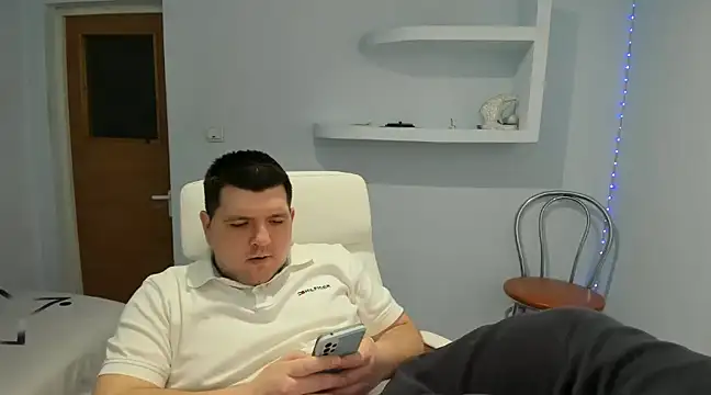 Snapshot of JasonJacks chatting on January 4, 12:49 pm JasonJacks online show from January 4, 12:49 pm