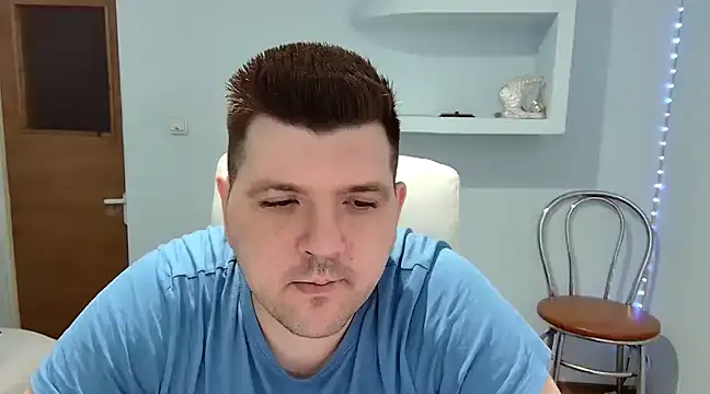 Snapshot of JasonJacks chatting on March 16, 8:32 am JasonJacks online show from March 16, 8:32 am