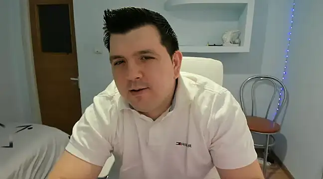 Snapshot of JasonJacks chatting on January 27, 8:18 am JasonJacks online show from January 27, 8:18 am