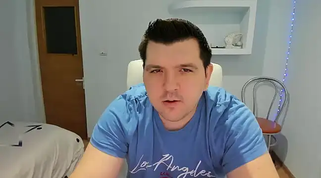 Snapshot of JasonJacks chatting on January 25, 11:02 am JasonJacks online show from January 25, 11:02 am