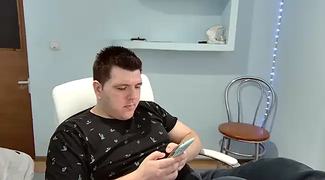 Snapshot of JasonJacks chatting on February 23, 1:38 pm JasonJacks online show from February 23, 1:38 pm