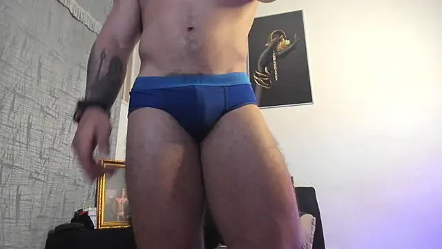 vincent carusso94 online show from April 21, 1:42 am