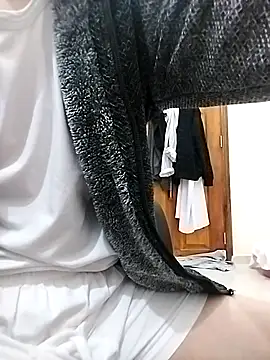 big cock2182 online show from January 12, 1:42 am