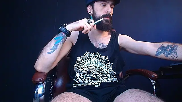 AxelColton online show from March 9, 5:44 am