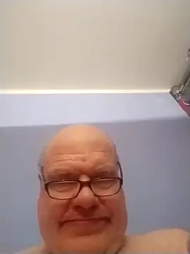 jk6t online show from April 18, 10:09 pm