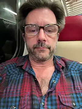 Snapshot of Johnny_Bottoms chatting on March 12, 1:25 am Johnny Bottoms online show from March 12, 1:25 am