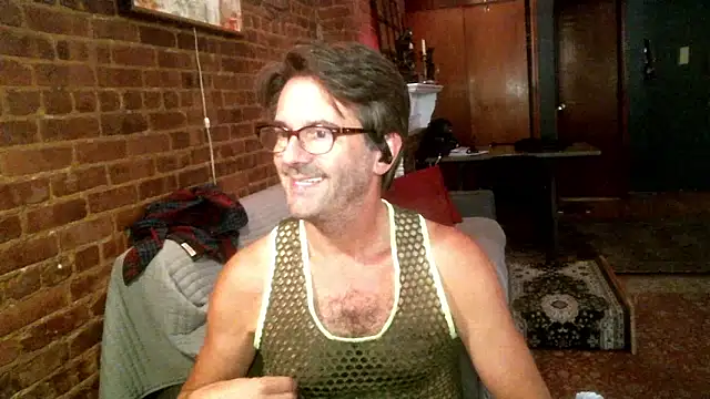 Snapshot of Johnny_Bottoms chatting on October 3, 9:20 pm Johnny Bottoms online show from October 3, 9:20 pm