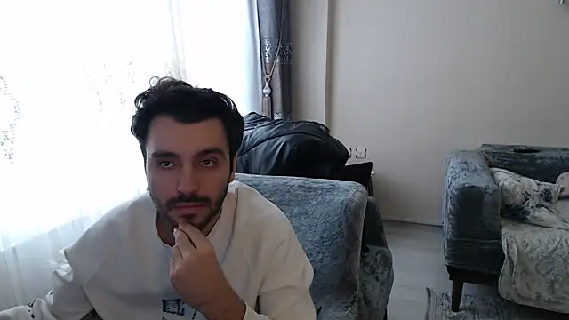 handsomeee04 online show from April 22, 12:32 pm