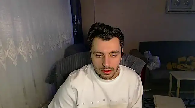 handsomeee04 online show from February 9, 3:34 pm