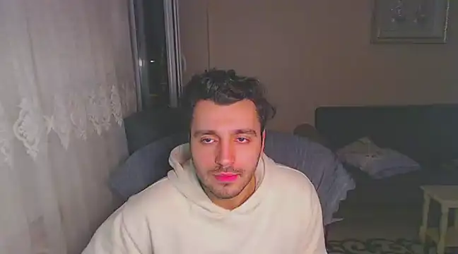 handsomeee04 online show from January 13, 1:45 am