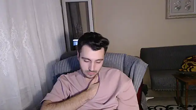 handsomeee04 online show from November 20, 11:47 pm