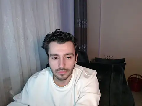 handsomeee04 online show from April 14, 10:42 pm