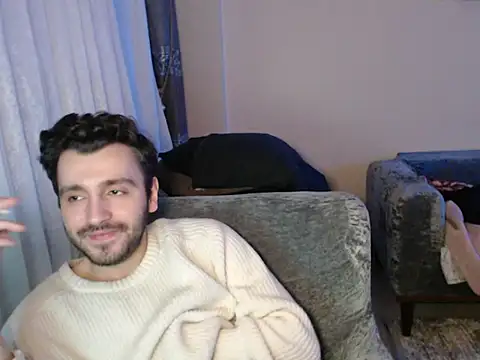 handsomeee04 online show from April 3, 5:21 pm