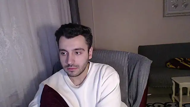 handsomeee04 online show from November 28, 12:36 am