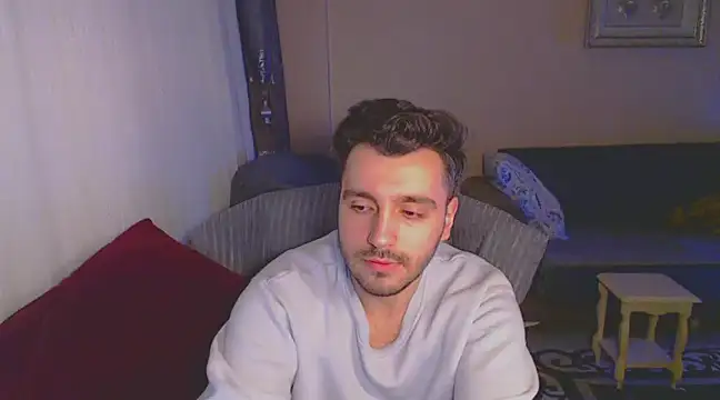 handsomeee04 online show from March 4, 12:29 am