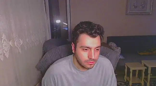 handsomeee04 online show from February 16, 1:27 am