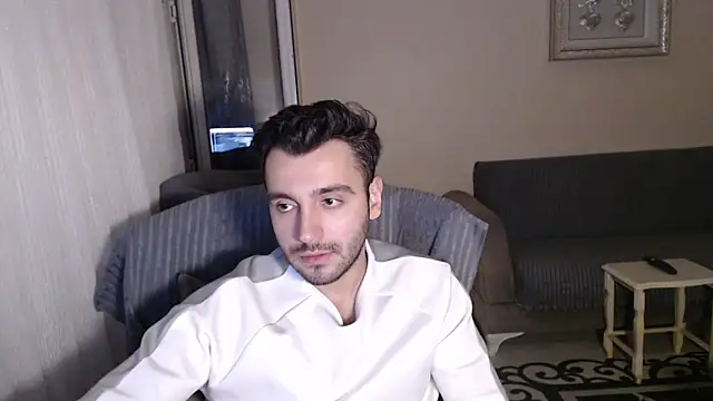 handsomeee04 online show from October 4, 12:05 am