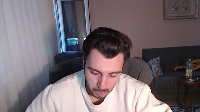 handsomeee04 online show from October 20, 3:27 pm