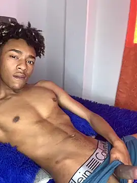 Snapshot of Boy_cock18 chatting on December 20, 8:01 pm Boy cock18 online show from December 20, 8:01 pm
