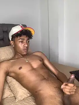 Snapshot of Boy_cock18 chatting on January 19, 9:55 am Boy cock18 online show from January 19, 9:55 am
