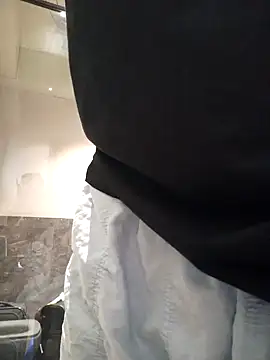 J JEN5 online show from December 22, 2:28 am