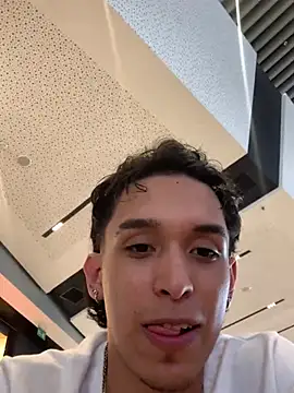 jason hanks8 online show from December 28, 5:14 pm