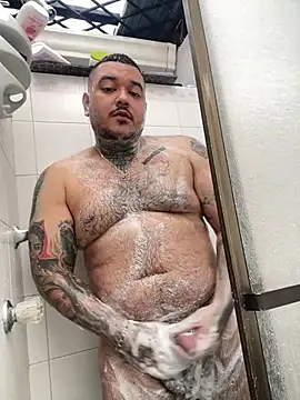 El Titan1998 online show from December 25, 8:28 pm