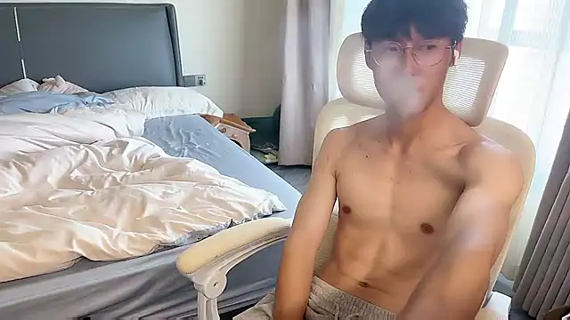 A11414 online show from April 25, 8:39 am