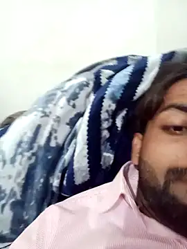 Snapshot of playboyz77 chatting on January 28, 1:49 pm playboyz77 online show from January 28, 1:49 pm