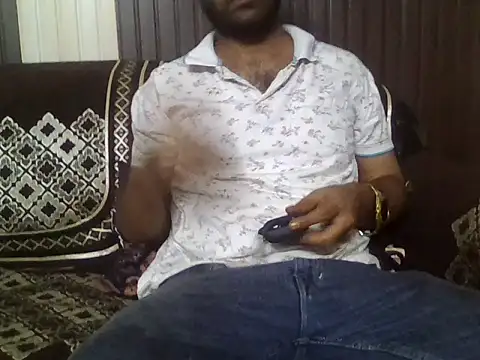 indihotguy online show from April 30, 2:13 pm