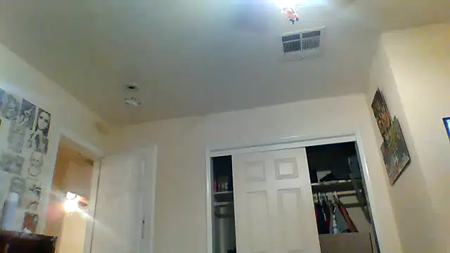 k1oudE online show from December 30, 1:58 am