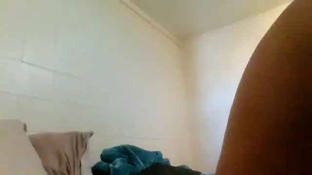 k1oudE online show from February 18, 6:39 pm