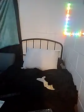 k1oudE online show from March 31, 3:14 pm