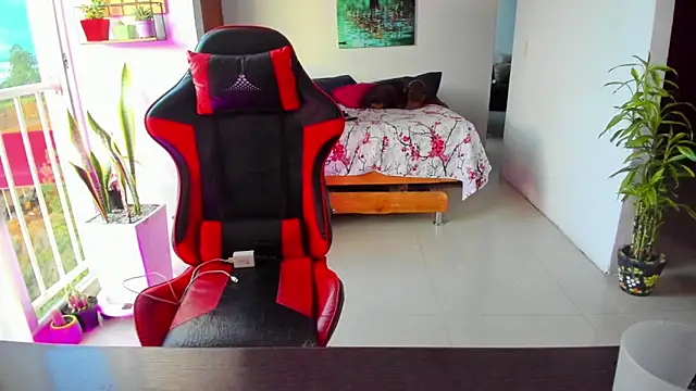 Adam Valenciia online show from November 1, 10:36 pm