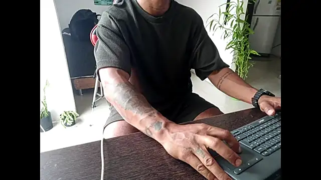 Adam Valenciia online show from June 6, 8:48 pm