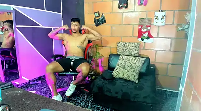 Adam Valenciia online show from January 3, 11:12 pm