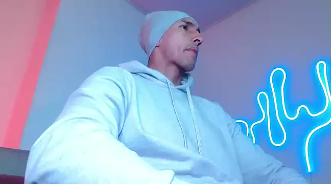 Joylopez fit online show from January 22, 1:00 pm