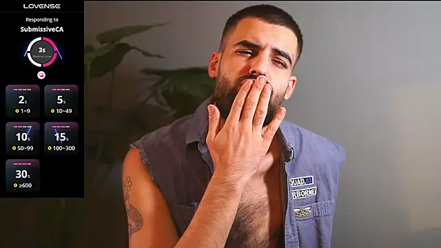 Snapshot of HairyRobxxx chatting on September 30, 3:26 pm HairyRobxxx online show from September 30, 3:26 pm