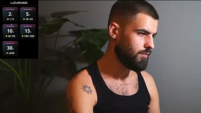 Snapshot of HairyRobxxx chatting on September 28, 7:12 pm HairyRobxxx online show from September 28, 7:12 pm