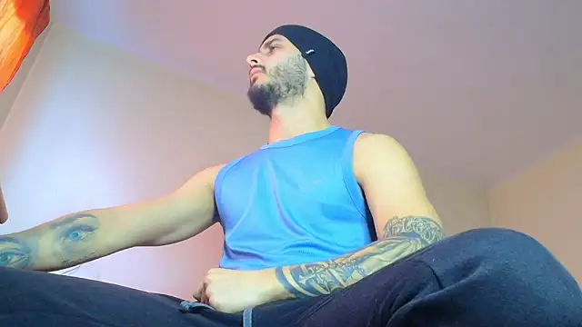 Snapshot of XanderCage99 chatting on January 16, 9:05 am XanderCage99 online show from January 16, 9:05 am