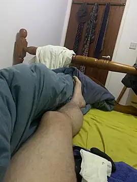 Snapshot of Hotrod20248 chatting on February 15, 3:20 am Hotrod20248 online show from February 15, 3:20 am