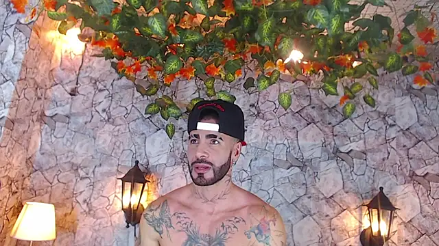 Snapshot of Lancelot_Benwick chatting on January 6, 7:35 pm Lancelot Benwick online show from January 6, 7:35 pm