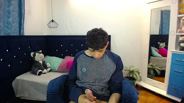 Snapshot of twinkmilk_ chatting on March 19, 3:08 pm twinkmilk online show from March 19, 3:08 pm