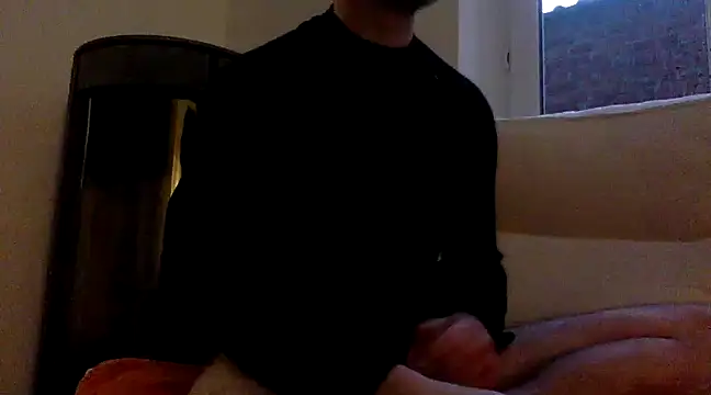 Snapshot of coquin5995 chatting on February 5, 7:07 am coquin5995 online show from February 5, 7:07 am