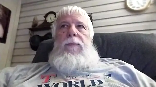 Buzzintx online show from February 3, 11:26 am