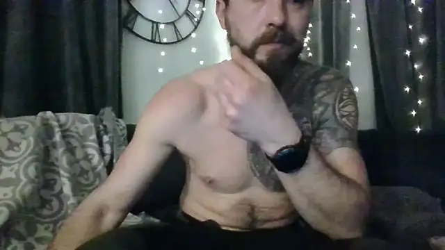 realdilf online show from February 15, 7:44 pm