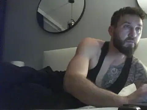 Snapshot of realdilf chatting on January 19, 8:51 pm realdilf online show from January 19, 8:51 pm