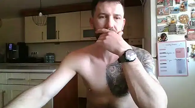 Snapshot of realdilf chatting on March 21, 7:33 am realdilf online show from March 21, 7:33 am