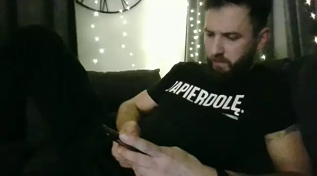 Snapshot of realdilf chatting on January 5, 6:56 pm realdilf online show from January 5, 6:56 pm